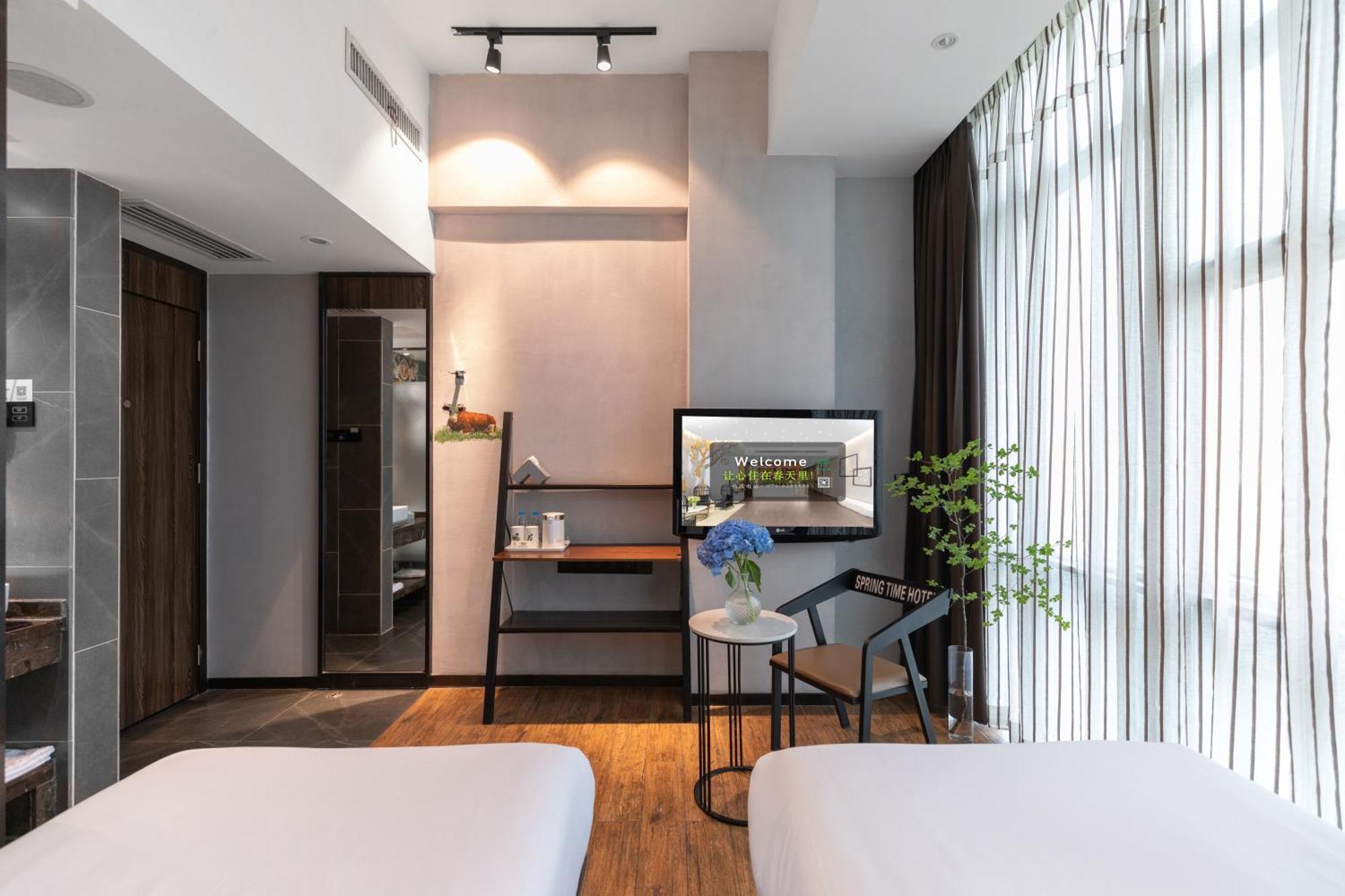 Spring Time Hotel Canton Extérieur photo